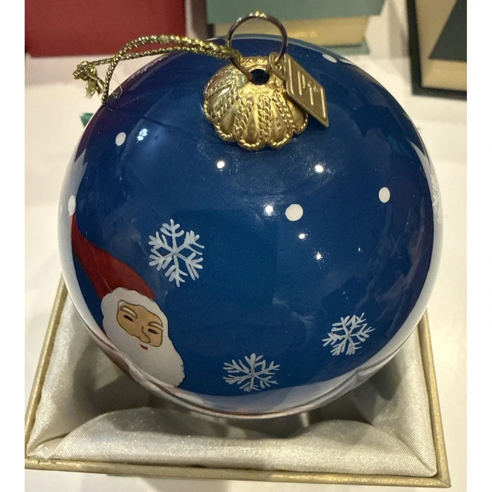 Pier 1 Li Bien 3” Christmas Ornament 2018 Santa & Ginger Bread House, sign post